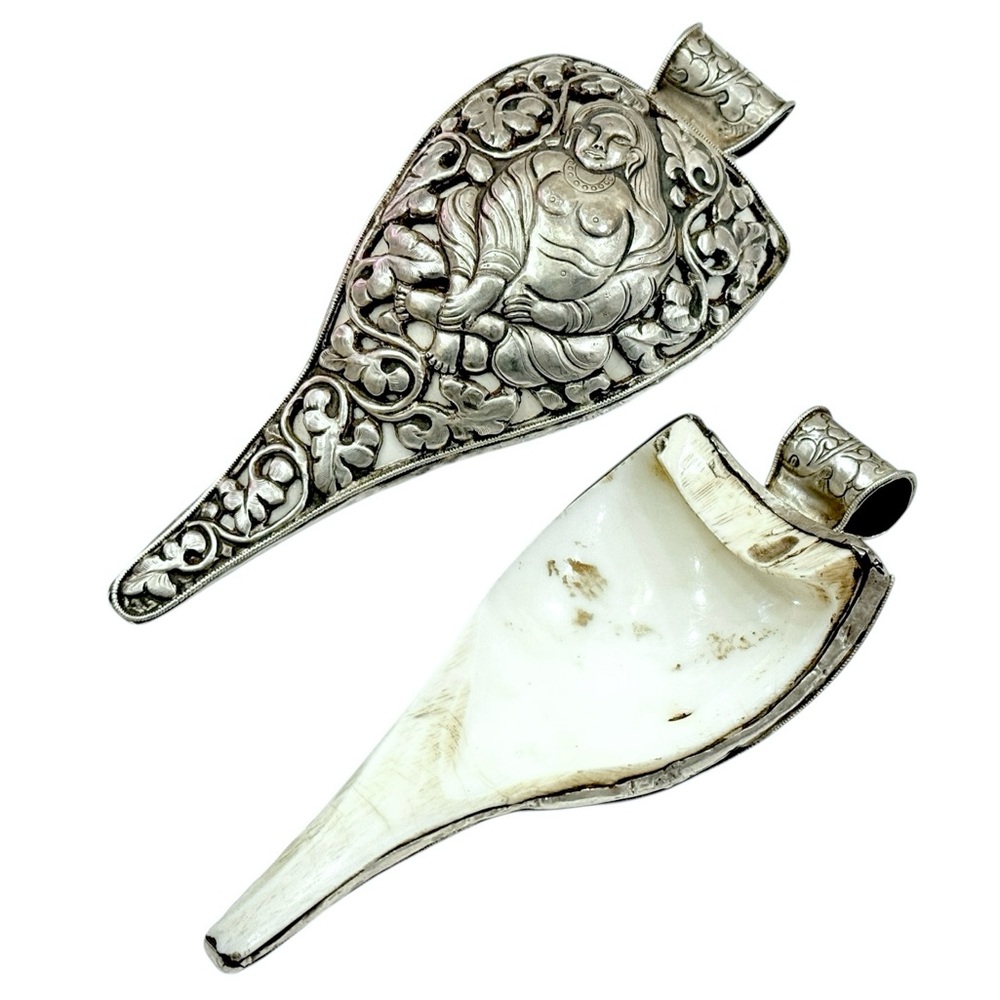 Large Tibetan Buddha Repousse Reversible Pendant with Conch Shell on the Back